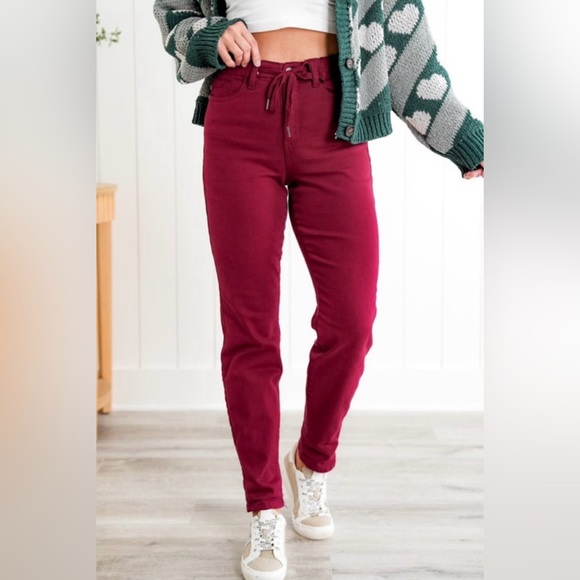 BNWT Judy Blue Jeans - Picture 2 of 3